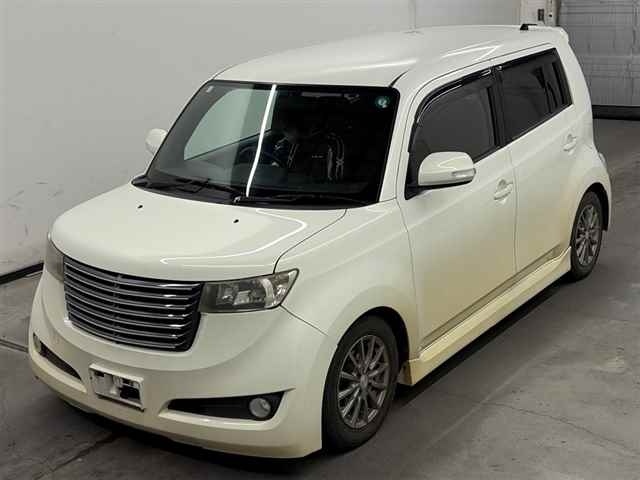 TOYOTA BB