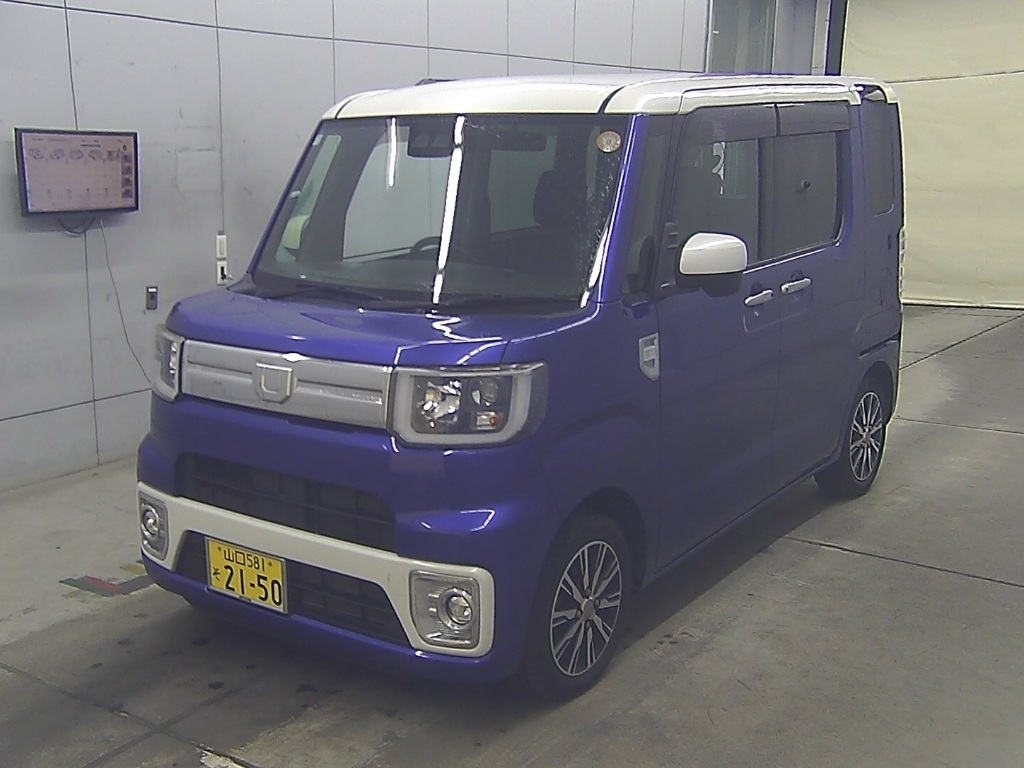 DAIHATSU WAKE
