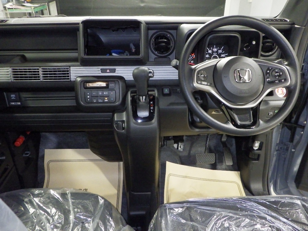 HONDA N-VAN