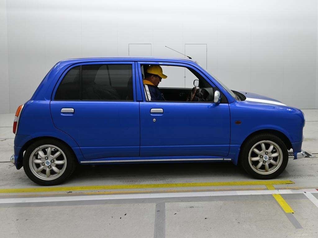 DAIHATSU MIRA GINO
