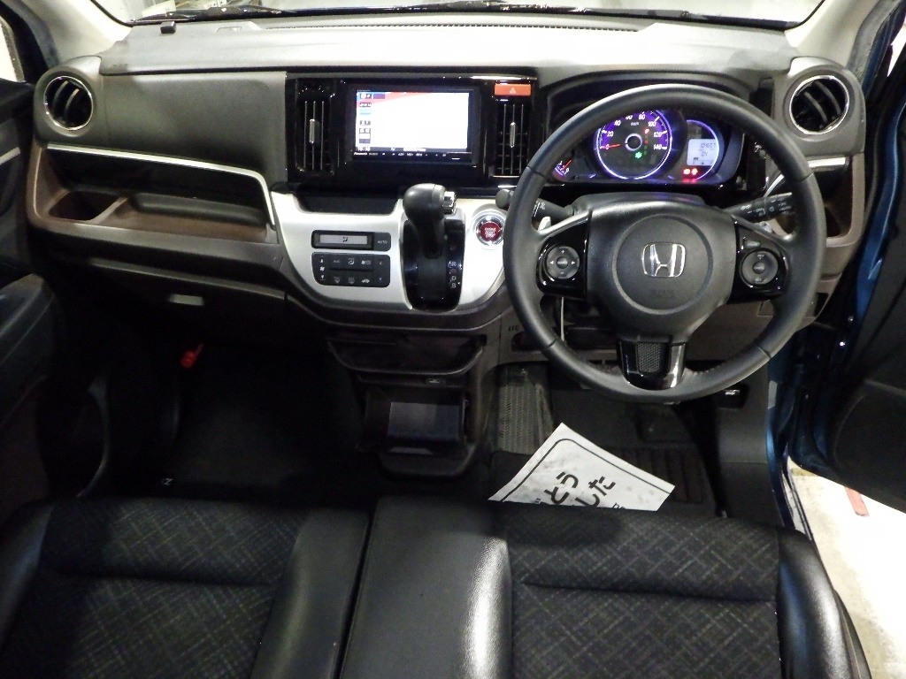 HONDA N-WGN