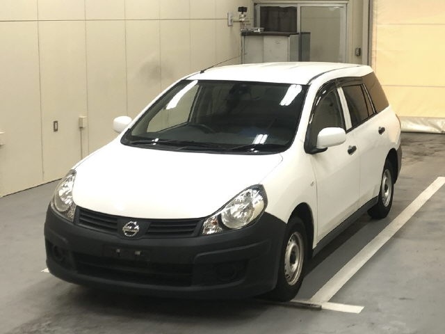 NISSAN AD