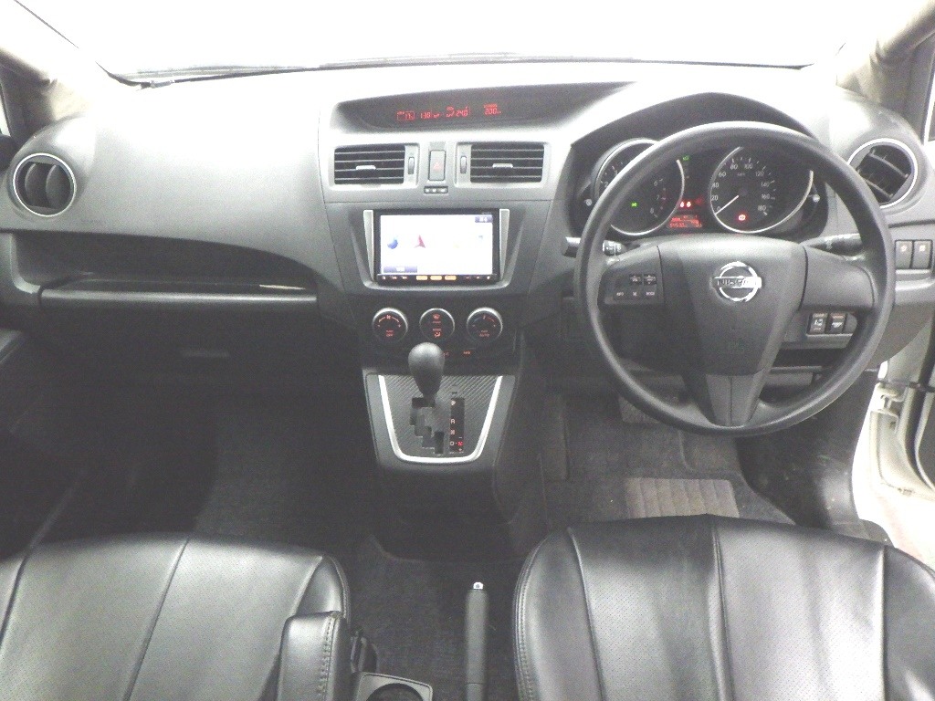NISSAN LAFESTA