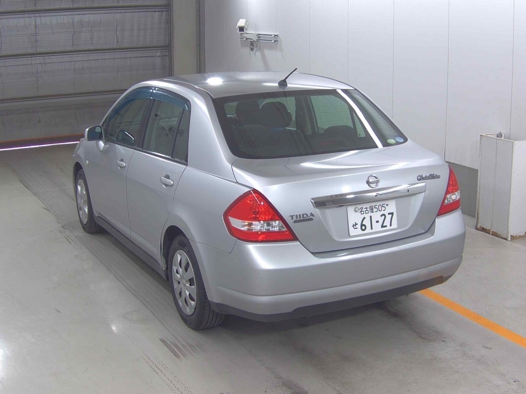 NISSAN TIIDA LATIO