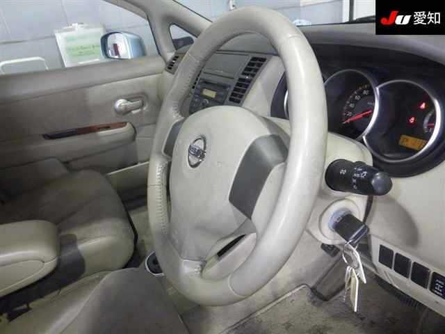 NISSAN TIIDA LATIO