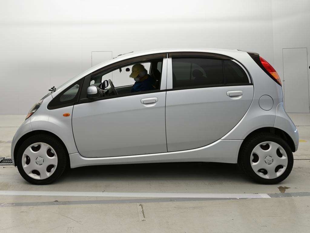 MITSUBISHI I