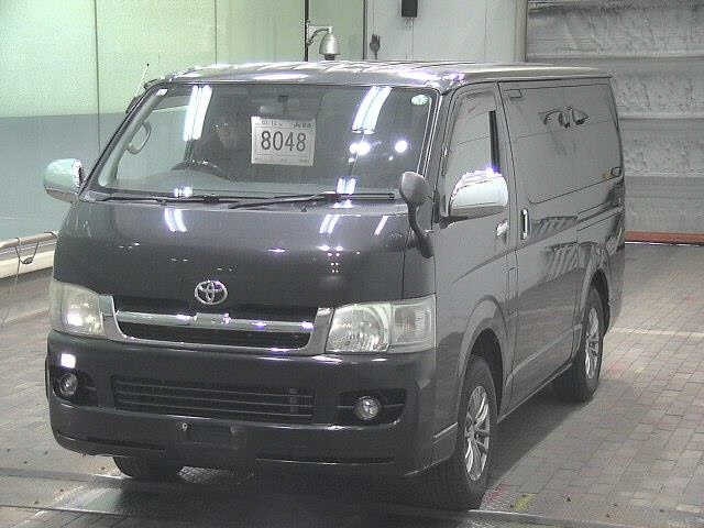 TOYOTA REGIUS ACE