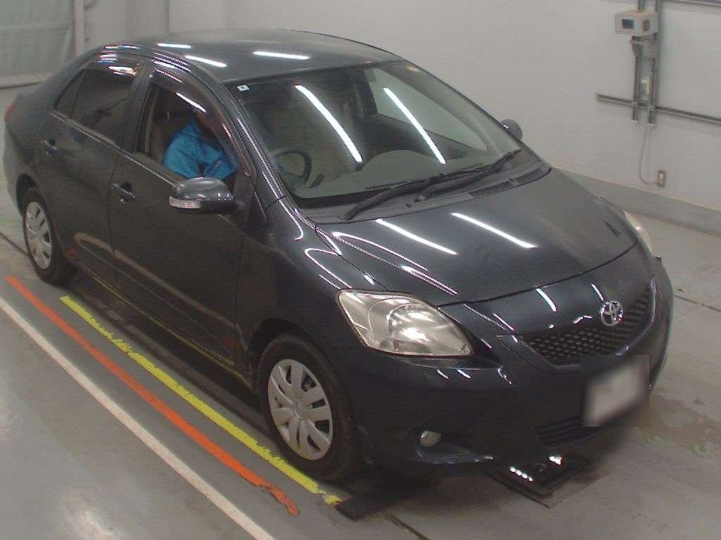 TOYOTA BELTA