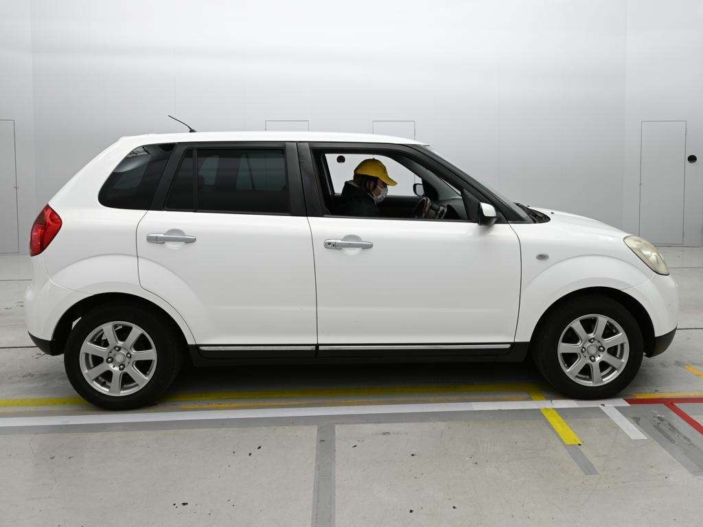 MAZDA VERISA