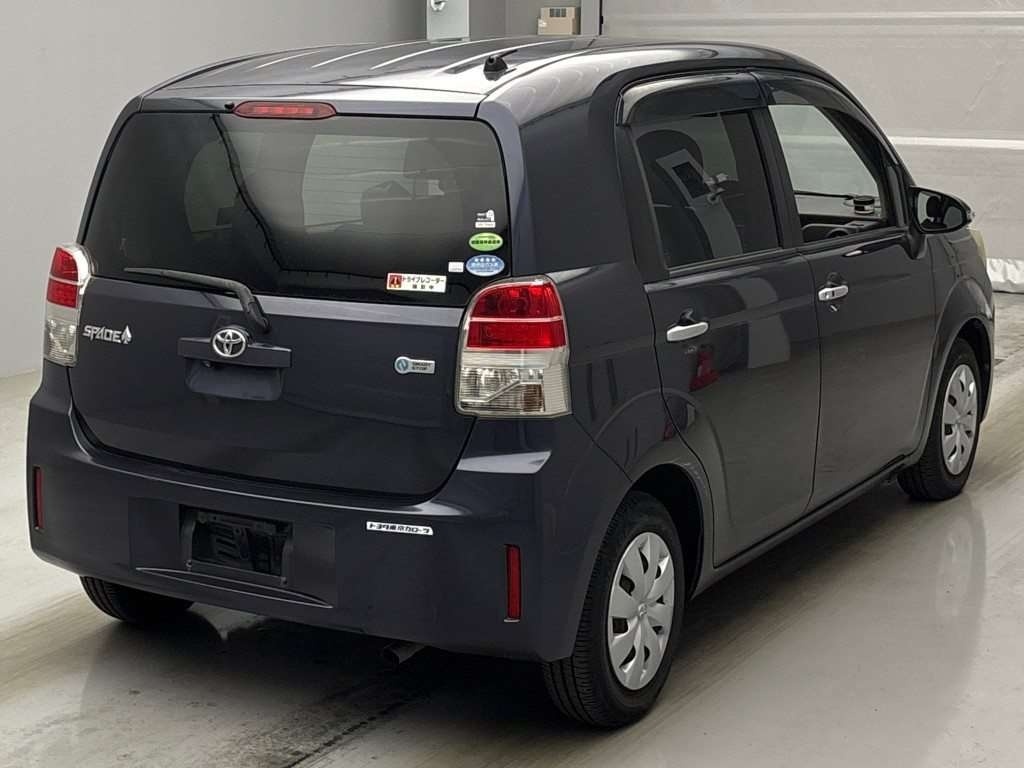 TOYOTA SPADE