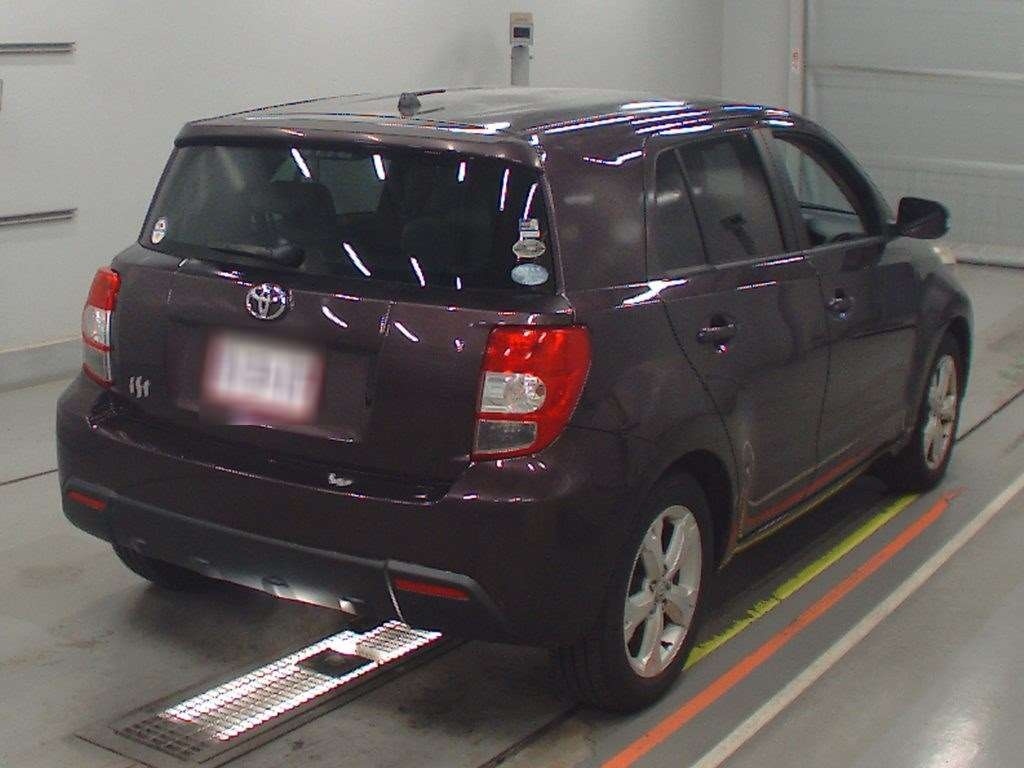 TOYOTA IST