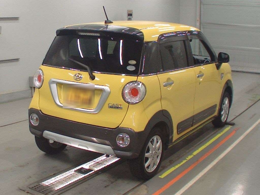 DAIHATSU CAST