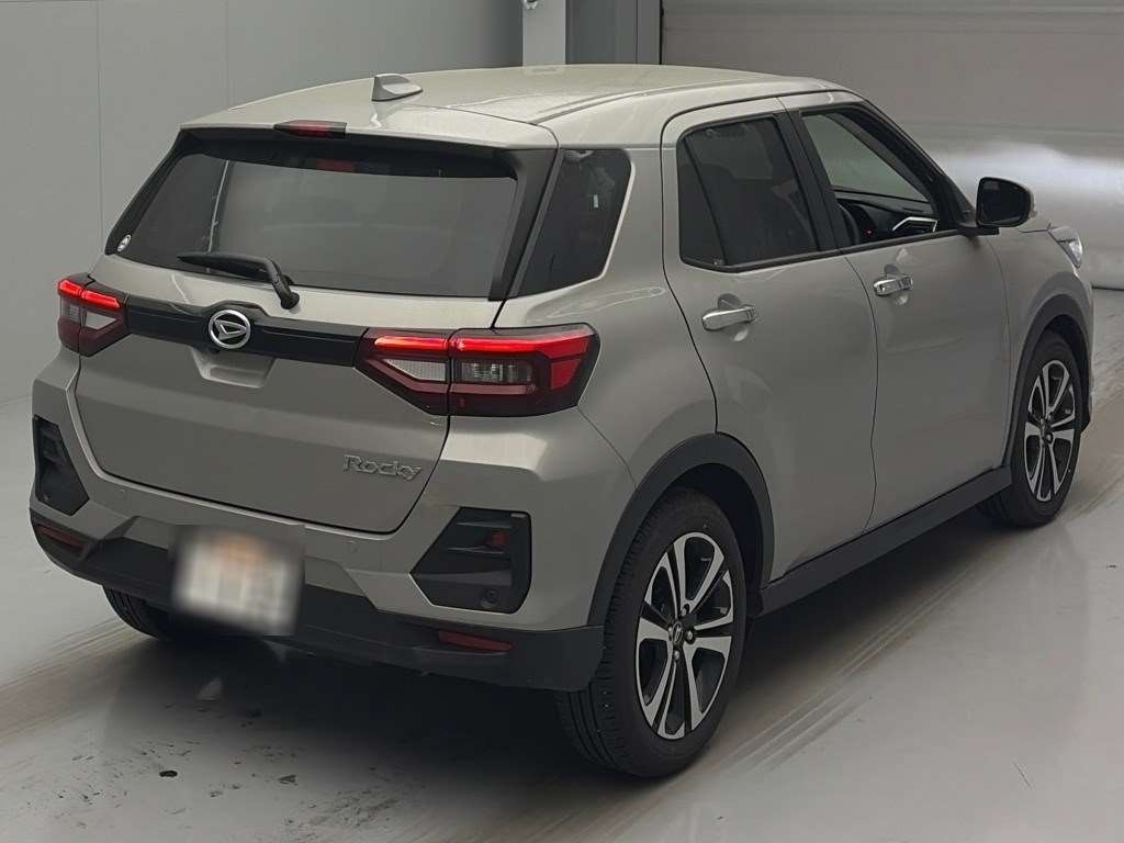 DAIHATSU ROCKY