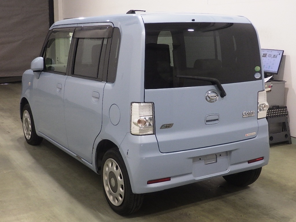 DAIHATSU MOVE CONTE