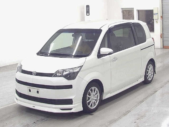 TOYOTA SPADE