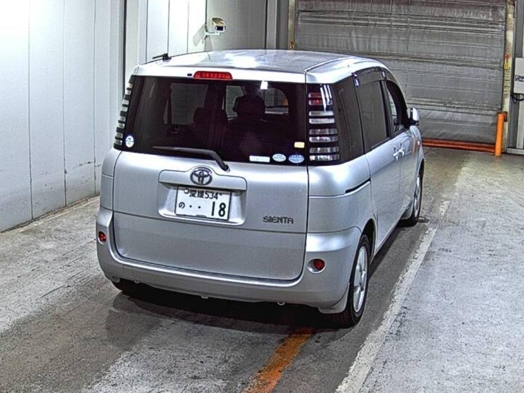 TOYOTA SIENTA
