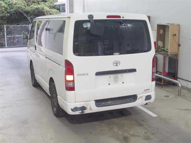 TOYOTA REGIUS ACE