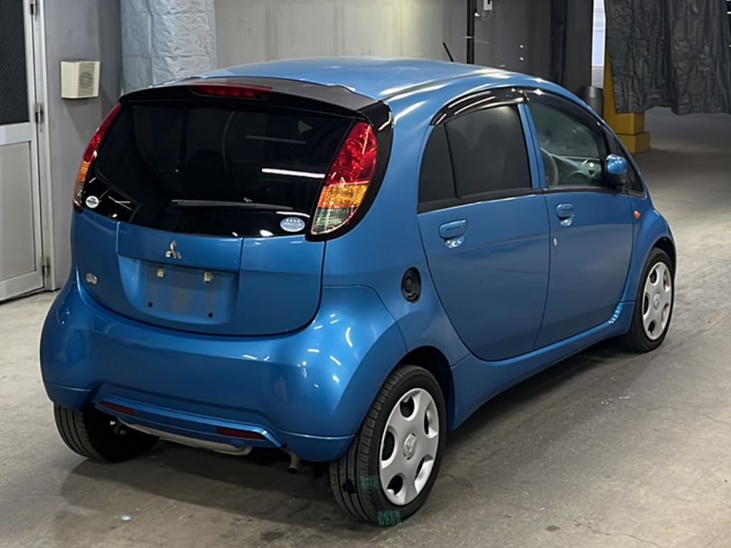 MITSUBISHI I