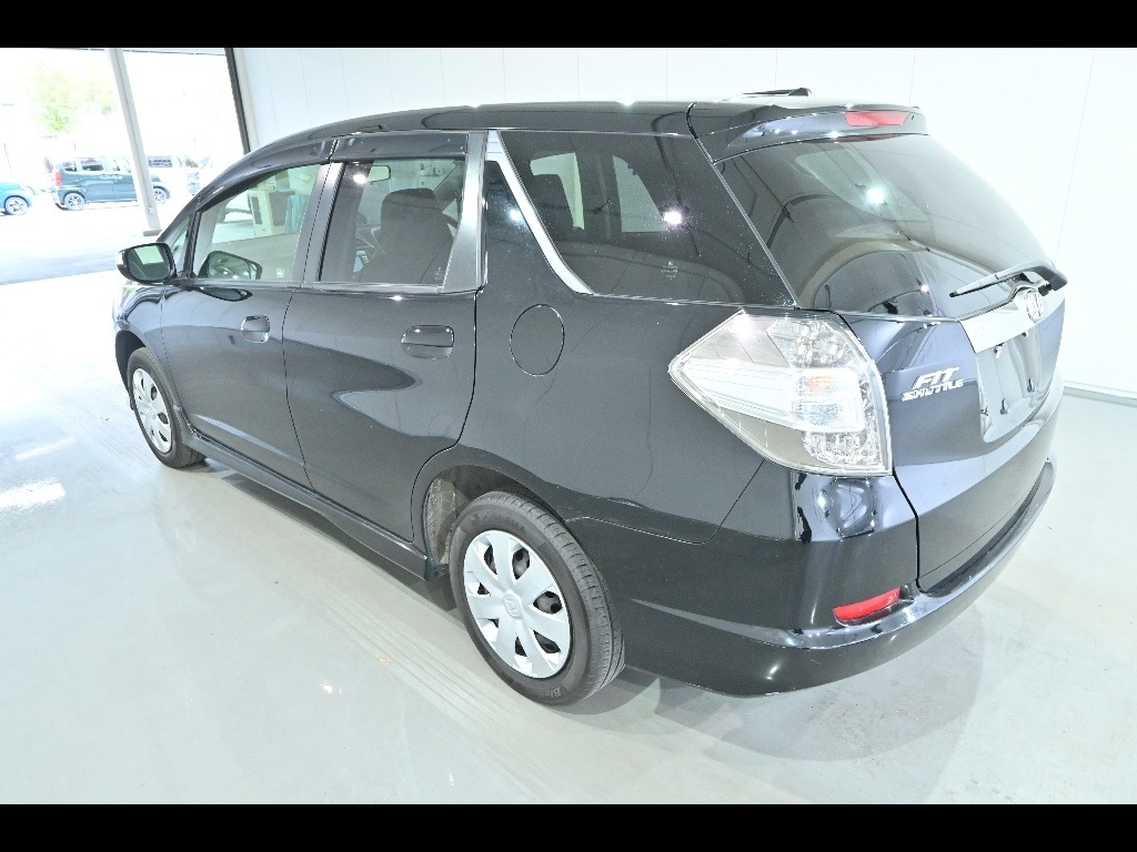 HONDA FIT SHUTTLE
