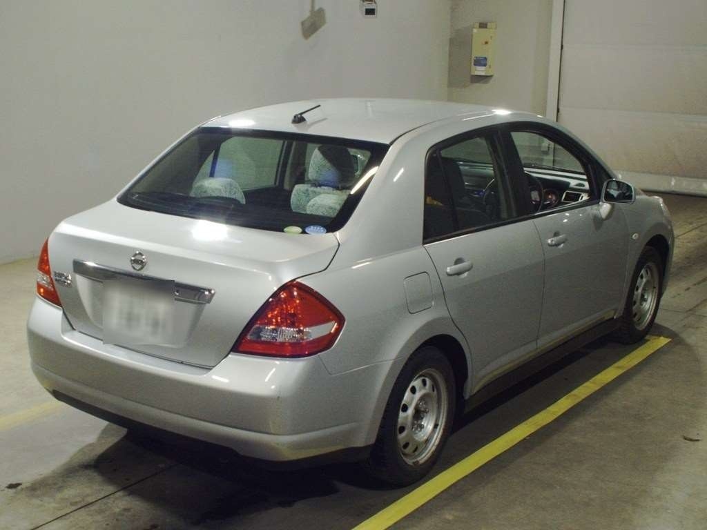 NISSAN TIIDA LATIO