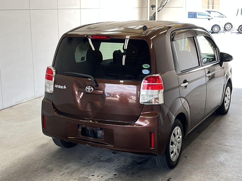 TOYOTA SPADE