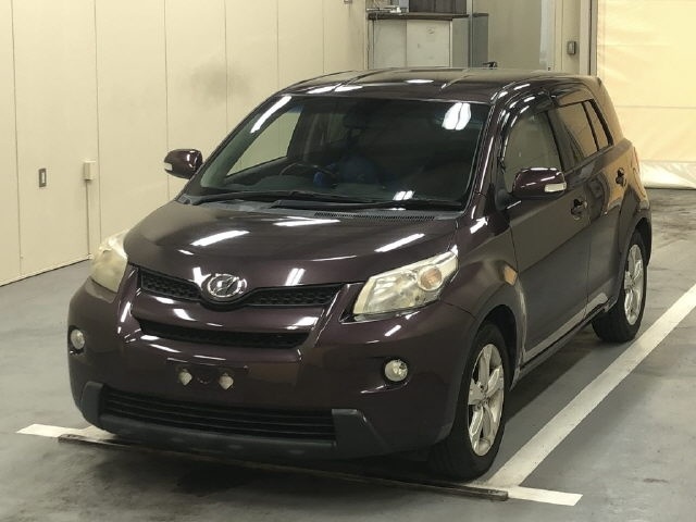 TOYOTA IST