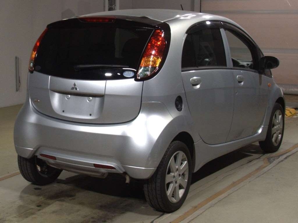 MITSUBISHI I