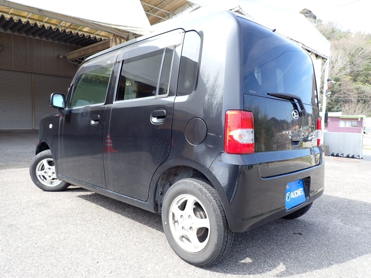 DAIHATSU MOVE CONTE