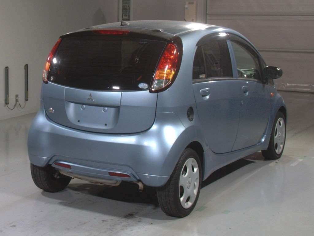 MITSUBISHI I