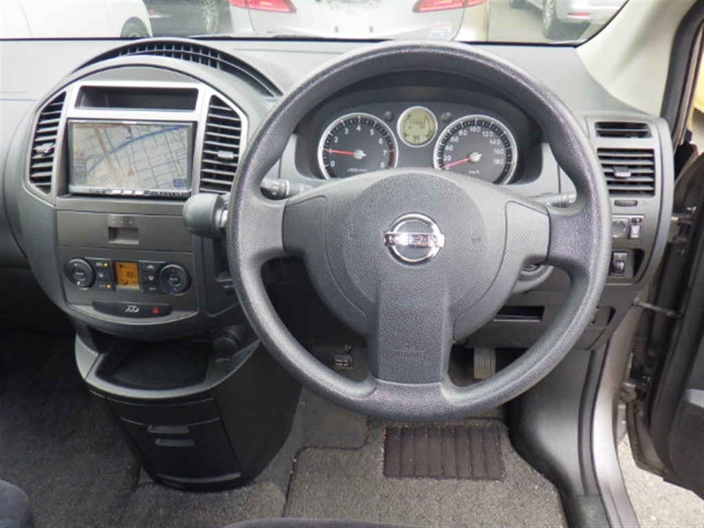 NISSAN LAFESTA