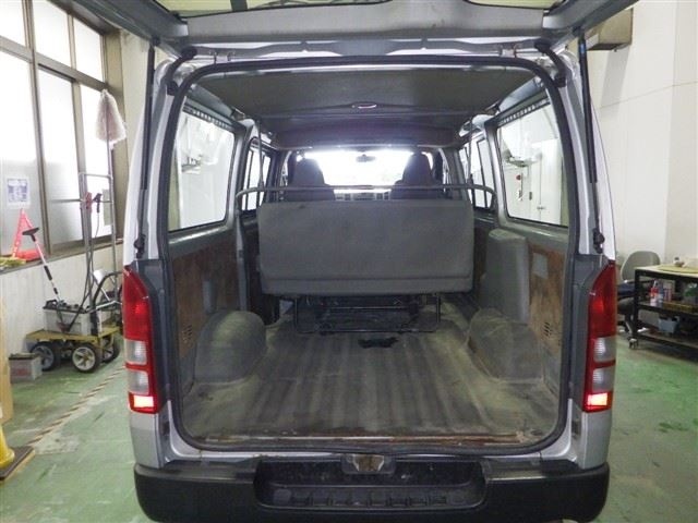 TOYOTA REGIUS ACE