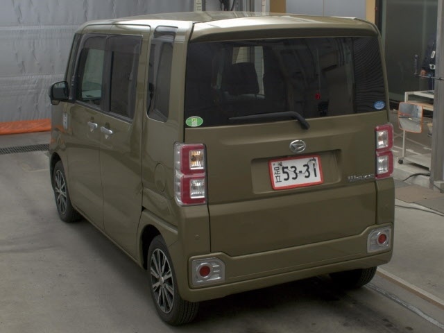 DAIHATSU WAKE