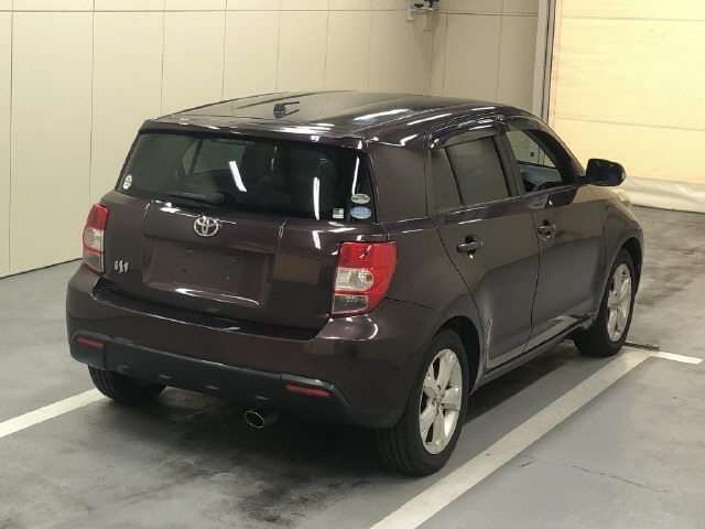 TOYOTA IST