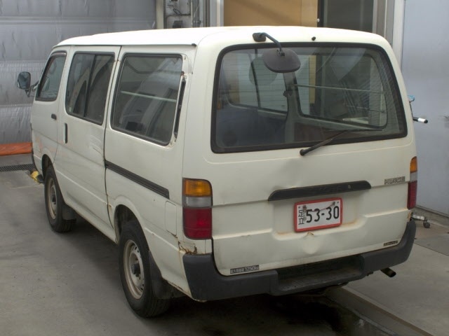 TOYOTA REGIUS ACE