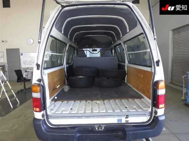 TOYOTA REGIUS ACE
