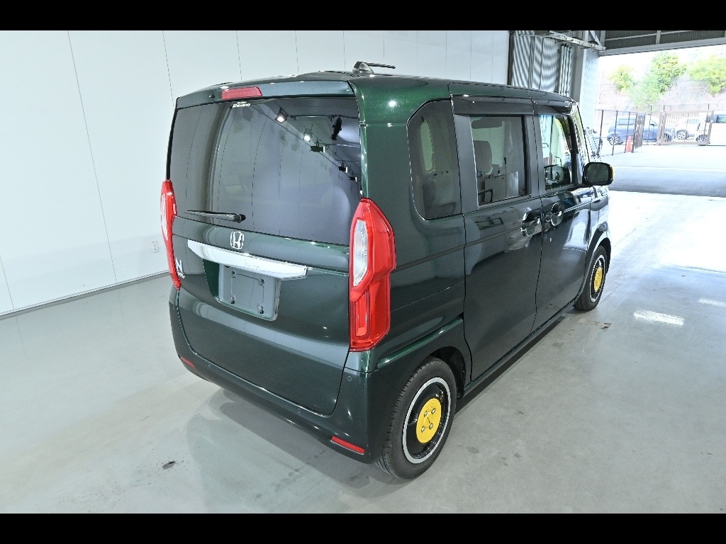 HONDA N-BOX