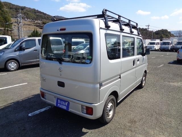 NISSAN NV100 CLIPPER