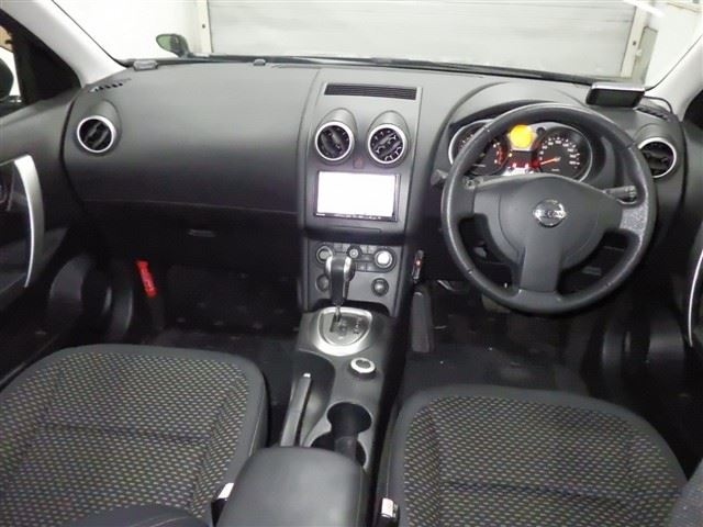 NISSAN DUALIS