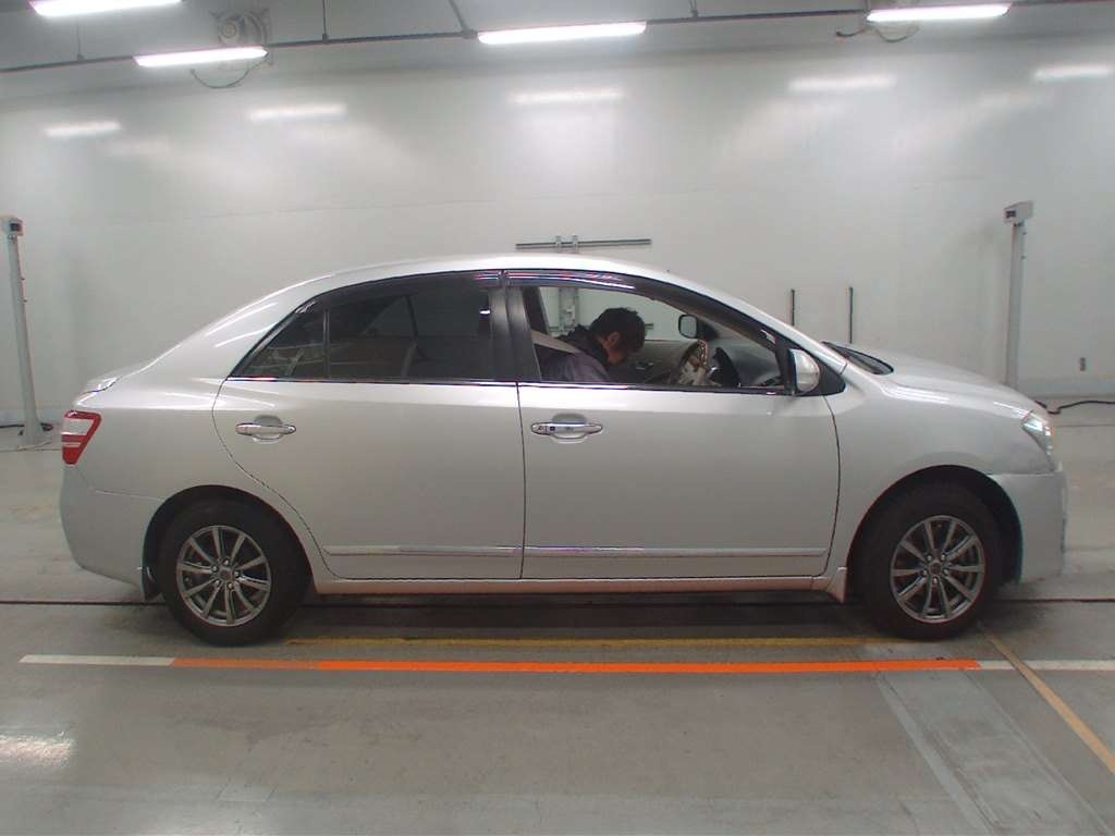 TOYOTA PREMIO