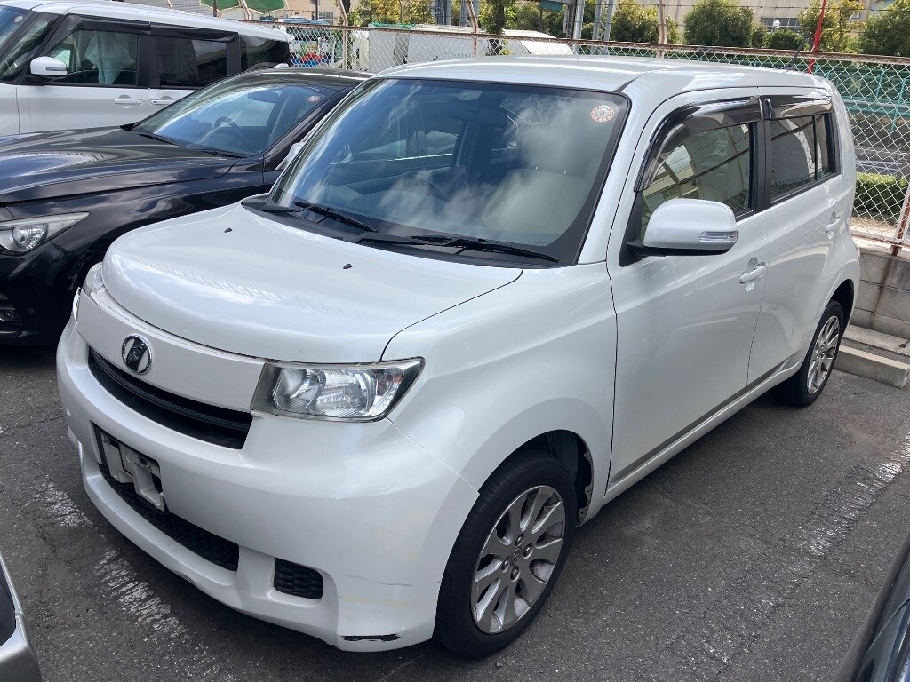 TOYOTA BB