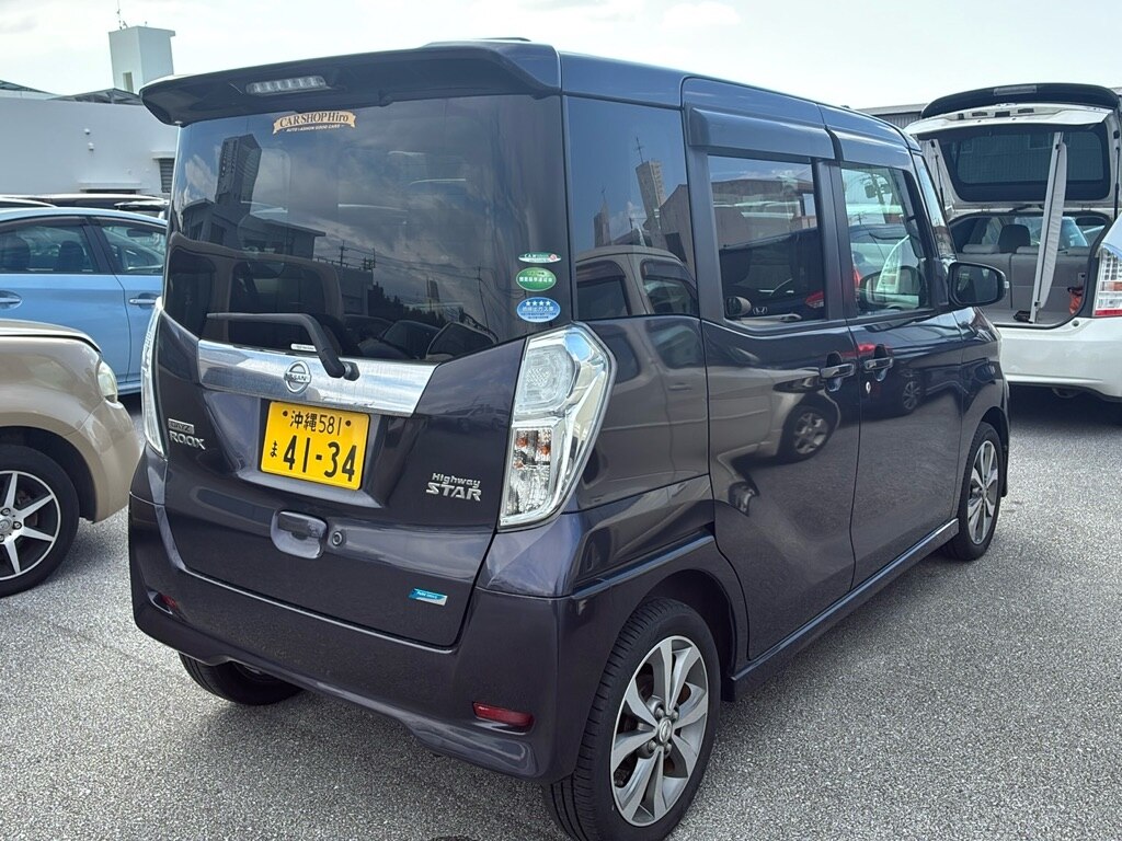 NISSAN DAYZ ROOX