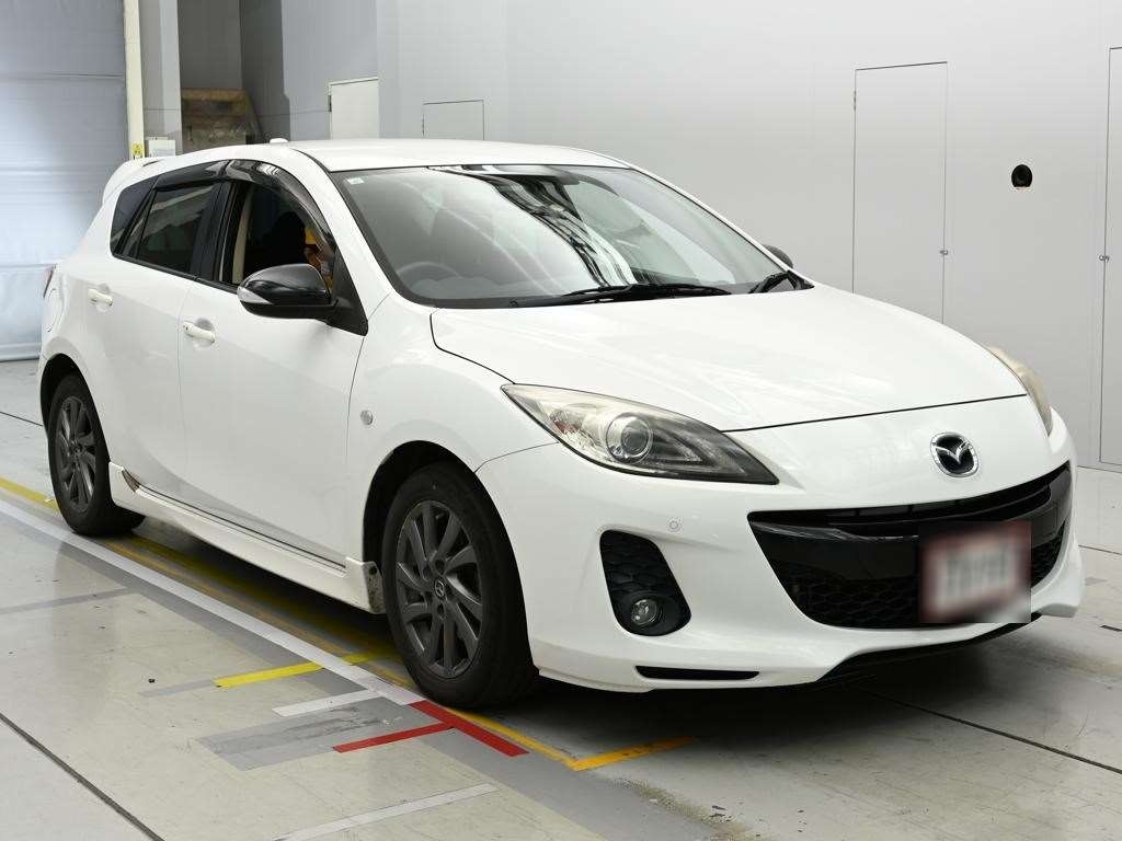 MAZDA AXELA