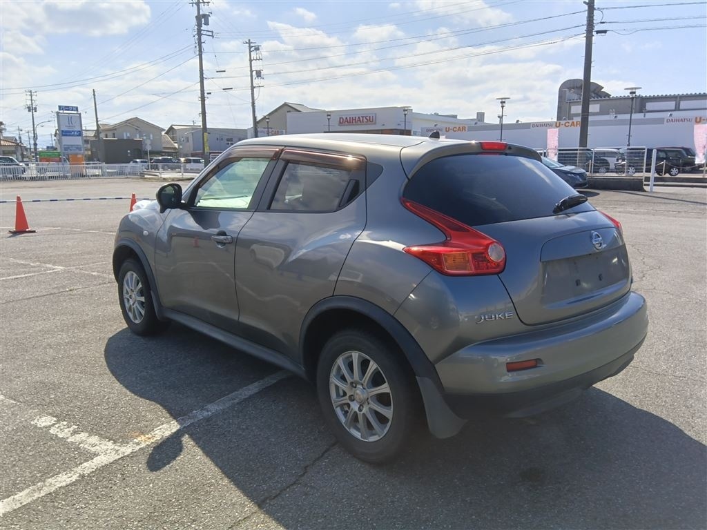 NISSAN JUKE
