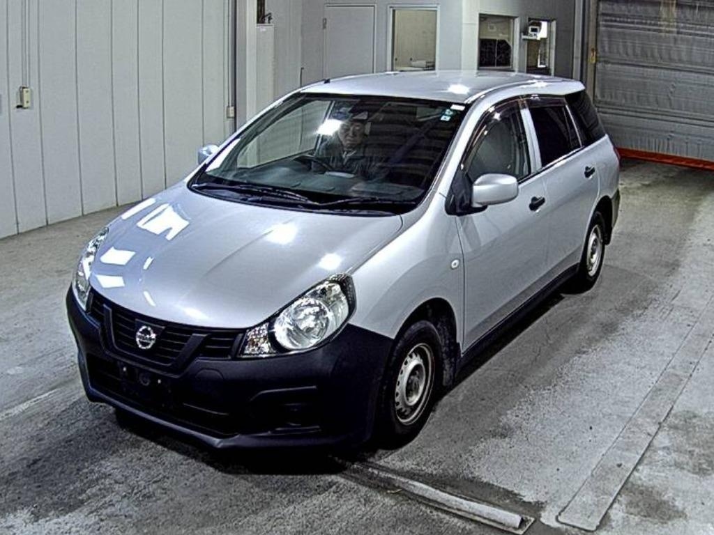 NISSAN AD
