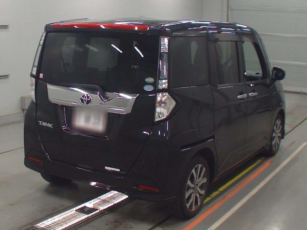 TOYOTA TANK