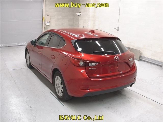 MAZDA AXELA