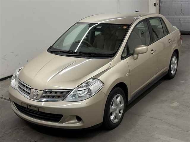 NISSAN TIIDA LATIO
