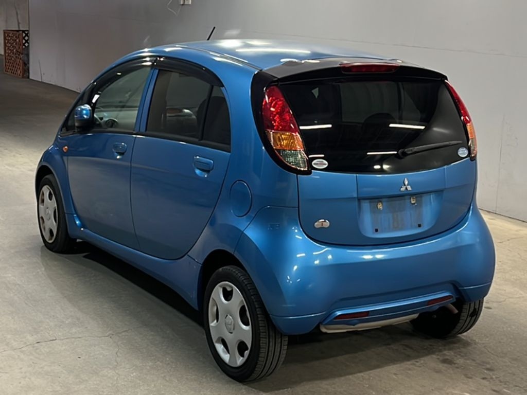 MITSUBISHI I