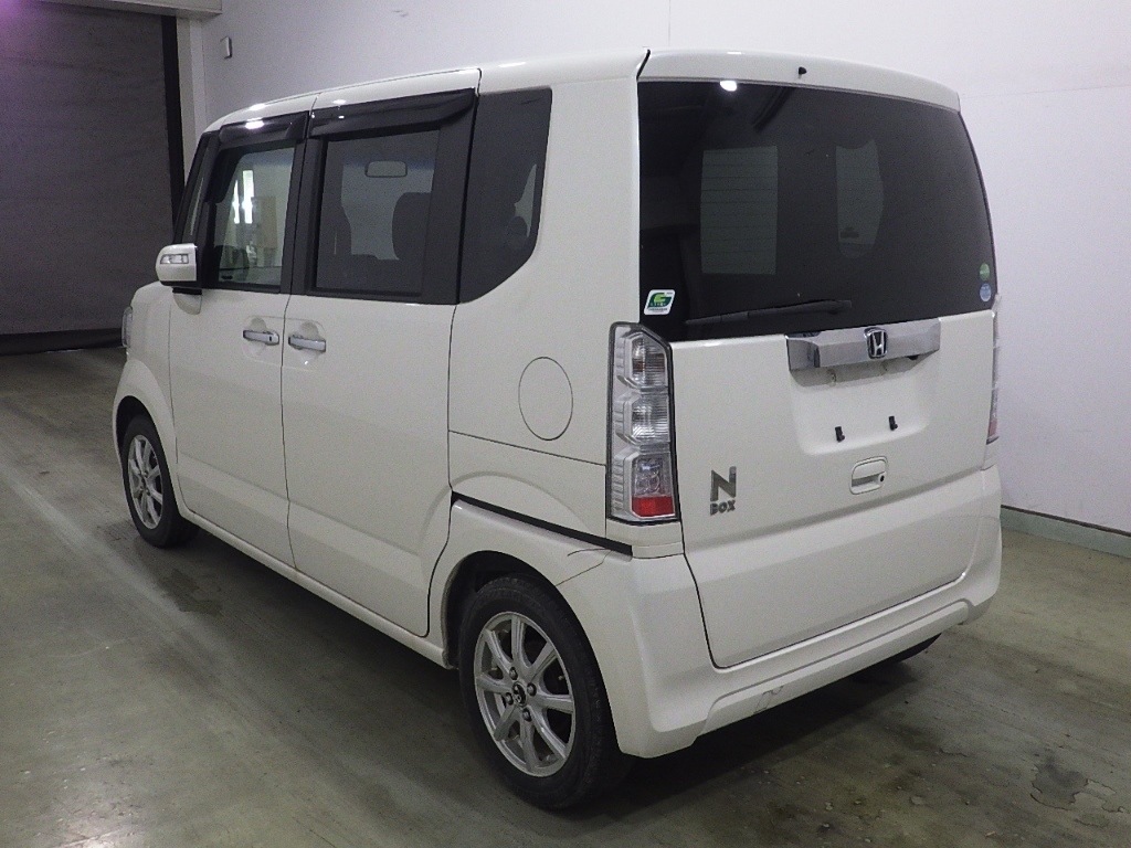 HONDA N-BOX