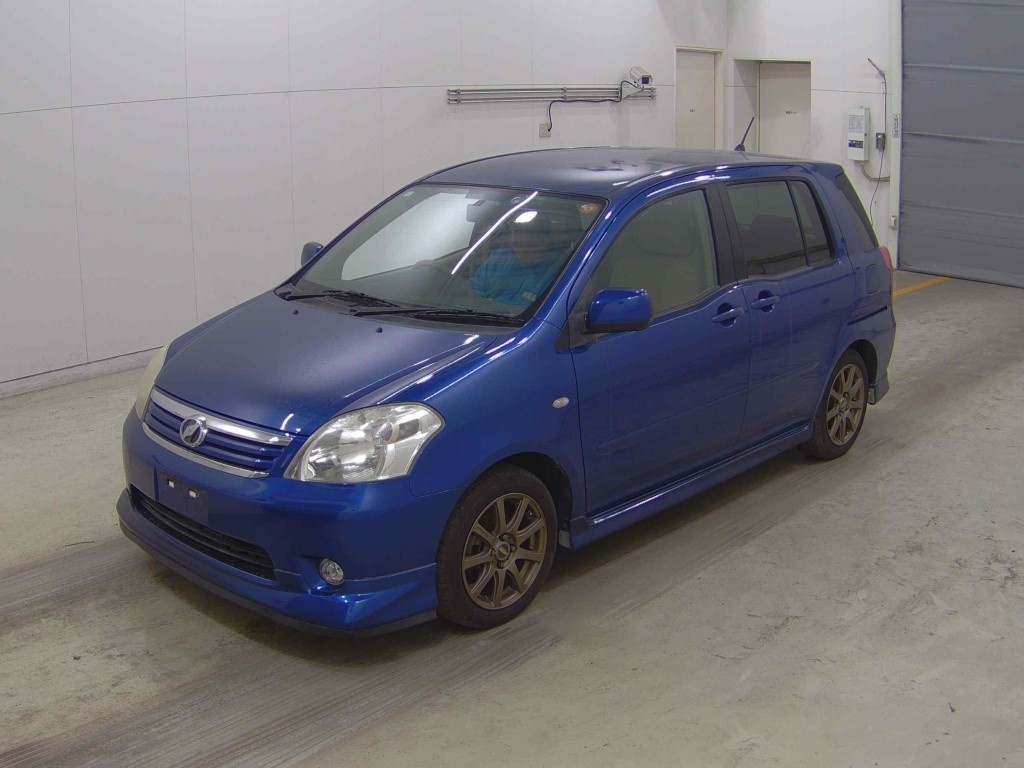 TOYOTA RAUM